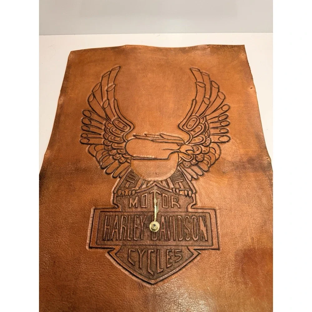 Harley-Davidson Leather Wall Clock Eagle Logo – Non Working Rustic Decor. (B5)